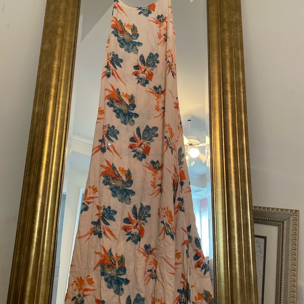 Flowy maxi dress